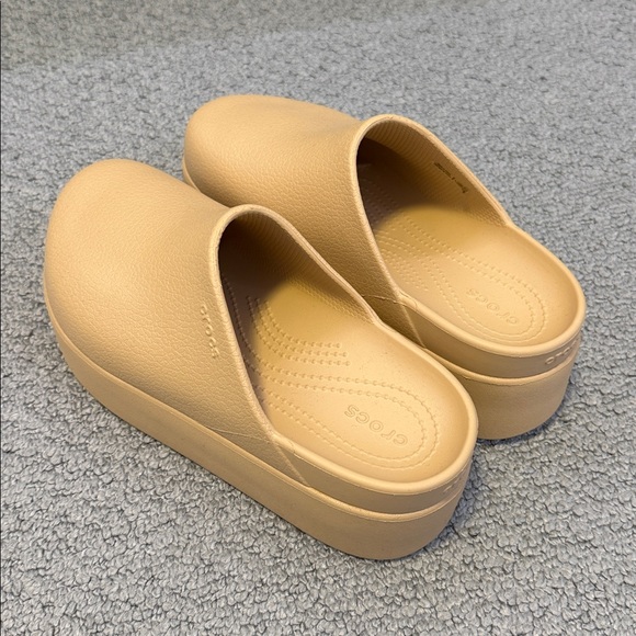 Crocs Dylan Clogs - Picture 3 of 5